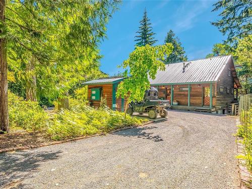 3052 Bay Rd, Qualicum Beach, BC 