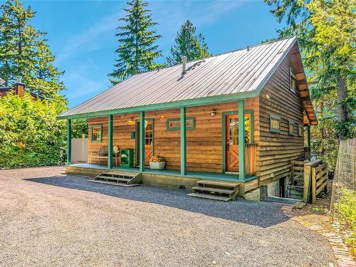 3052 Bay Rd, Qualicum Beach, BC 