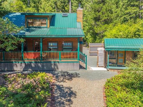 3052 Bay Rd, Qualicum Beach, BC 