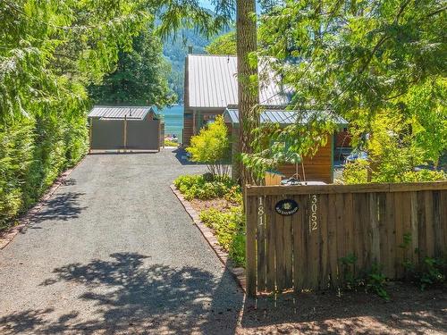 3052 Bay Rd, Qualicum Beach, BC 