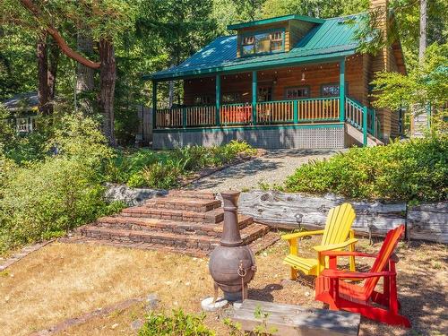 3052 Bay Rd, Qualicum Beach, BC 