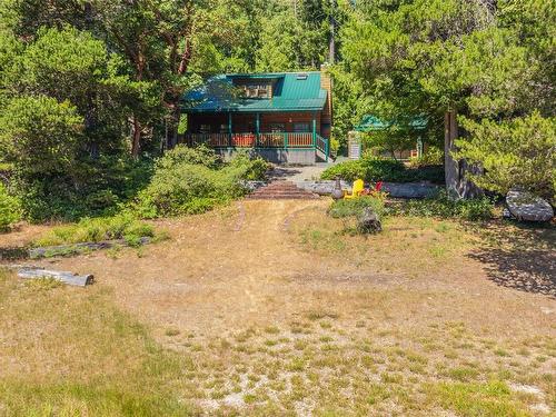 3052 Bay Rd, Qualicum Beach, BC 