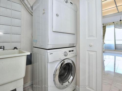 1204-10 Torresdale Ave, Toronto, ON - Indoor Photo Showing Laundry Room