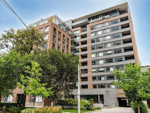 908-400 Wellington St W, Toronto, ON - Outdoor With Balcony With Facade