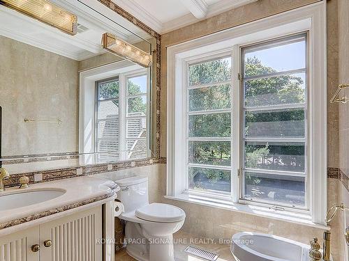 28 Old English Lane, Markham, ON - Indoor Photo Showing Bathroom