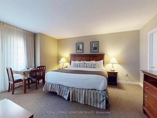 2006/20-90 Highland Dr, Oro-Medonte, ON - Indoor Photo Showing Bedroom