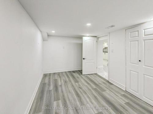 763 Tate Ave, Hamilton, ON - Indoor Photo Showing Other Room