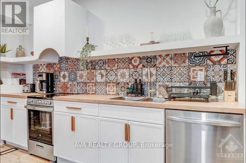 237 Nepean Street, Ottawa, ON - Indoor Photo Showing Kitchen