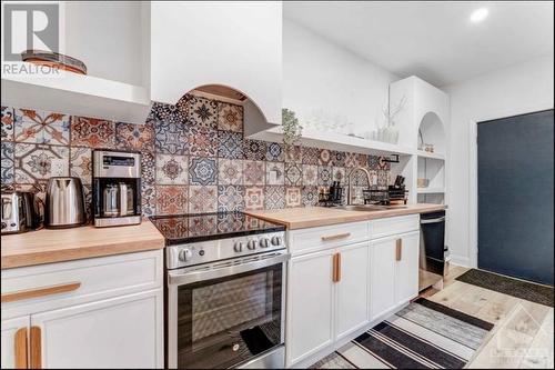 237 Nepean Street, Ottawa, ON - Indoor Photo Showing Kitchen