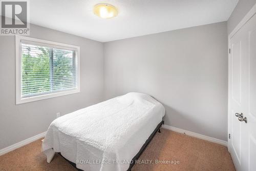 49 - 112 North Centre Road, London, ON - Indoor Photo Showing Bedroom