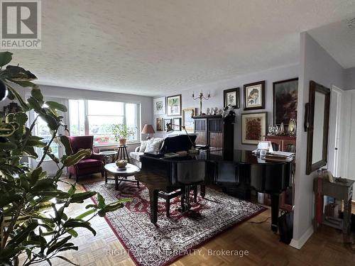 603 - 346 The West Mall, Toronto (Etobicoke West Mall), ON - Indoor Photo Showing Living Room