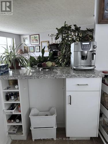 603 - 346 The West Mall, Toronto (Etobicoke West Mall), ON - Indoor Photo Showing Kitchen