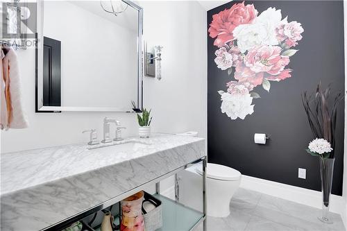 6686 Yacht Boulevard, Cornwall, ON - Indoor Photo Showing Bathroom