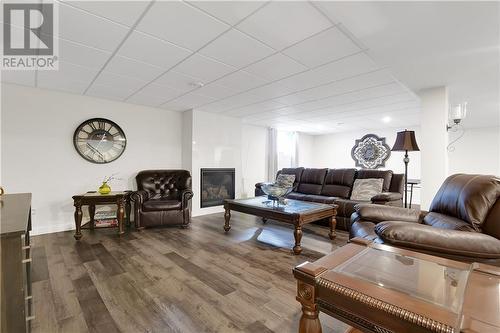 6686 Yacht Boulevard, Cornwall, ON - Indoor Photo Showing Living Room With Fireplace