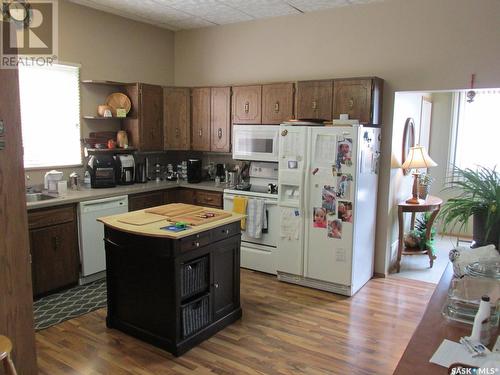 711 2Nd Street W, Nipawin, SK - Indoor Photo Showing Kitchen