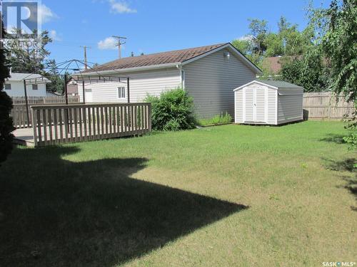 711 2Nd Street W, Nipawin, SK - Outdoor