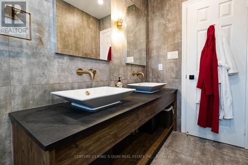 31 Eyer Drive, Markham, ON - Indoor Photo Showing Bathroom