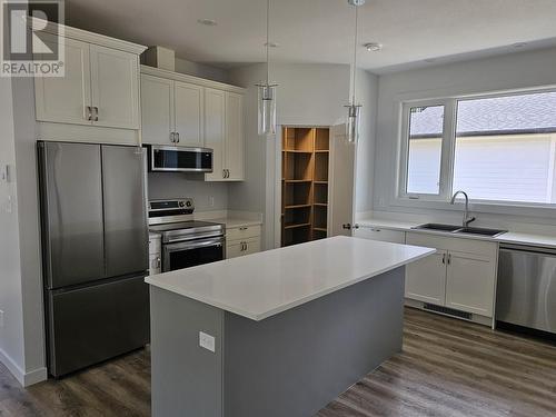 1228 Fir Street, Telkwa, BC - Indoor Photo Showing Kitchen With Upgraded Kitchen