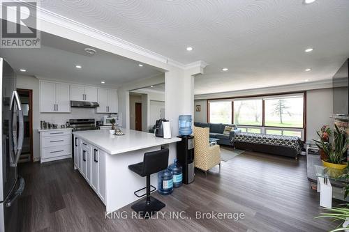 14771 Dixie Road, Caledon, ON - Indoor Photo Showing Kitchen