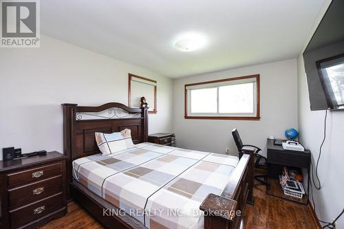 14771 Dixie Road, Caledon, ON - Indoor Photo Showing Bedroom