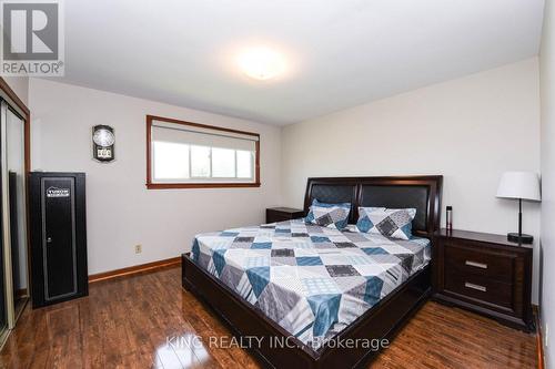 14771 Dixie Road, Caledon, ON - Indoor Photo Showing Bedroom