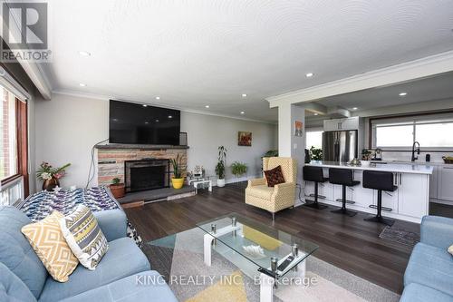 14771 Dixie Road, Caledon, ON - Indoor Photo Showing Living Room With Fireplace