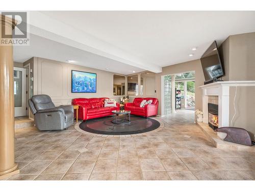 8180 Tronson Road, Vernon, BC - Indoor With Fireplace