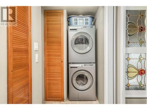 8180 Tronson Road, Vernon, BC - Indoor Photo Showing Laundry Room