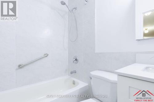 617 - 100 Dundalk Drive, Toronto (Dorset Park), ON - Indoor Photo Showing Bathroom