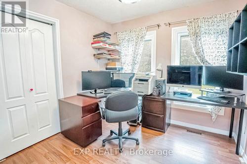 197 Park Avenue, East Gwillimbury, ON - Indoor Photo Showing Office