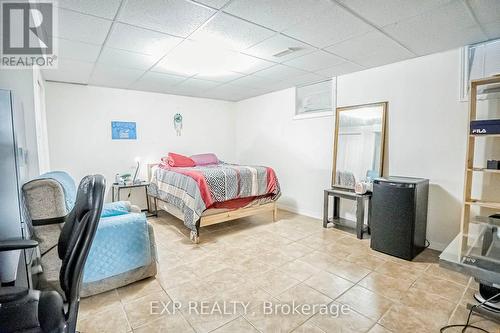 197 Park Avenue, East Gwillimbury, ON - Indoor Photo Showing Bedroom