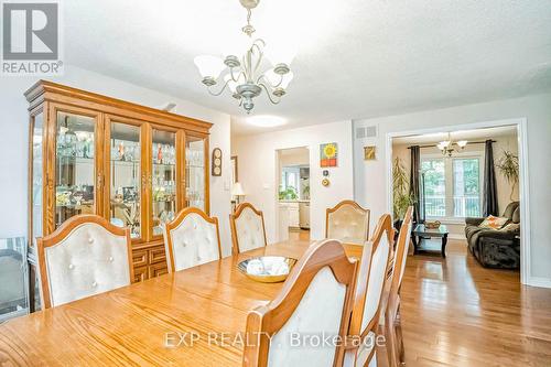 197 Park Avenue, East Gwillimbury, ON - Indoor Photo Showing Dining Room