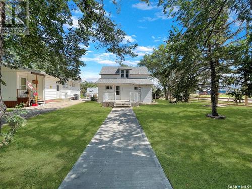 5261 Kings Avenue, Gull Lake, SK - Outdoor With Deck Patio Veranda