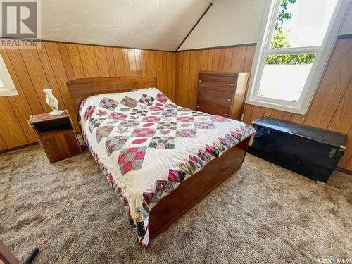 5261 Kings Avenue, Gull Lake, SK - Indoor Photo Showing Bedroom