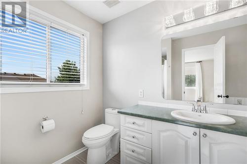 Ensuite - 548 Chardonnay Drive, Ottawa, ON - Indoor Photo Showing Bathroom