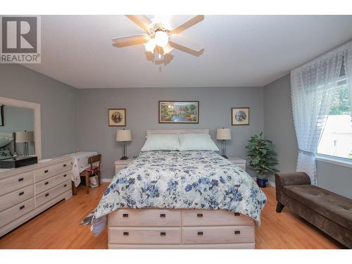 7775 Chew Road, Vernon, BC - Indoor Photo Showing Bedroom