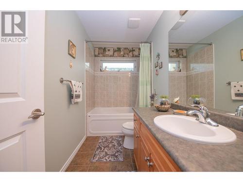 7775 Chew Road, Vernon, BC - Indoor Photo Showing Bathroom