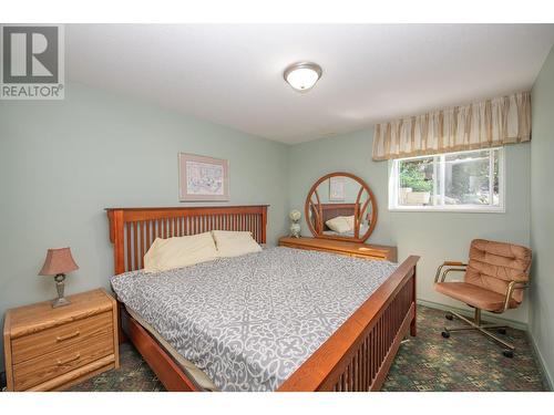 7775 Chew Road, Vernon, BC - Indoor Photo Showing Bedroom