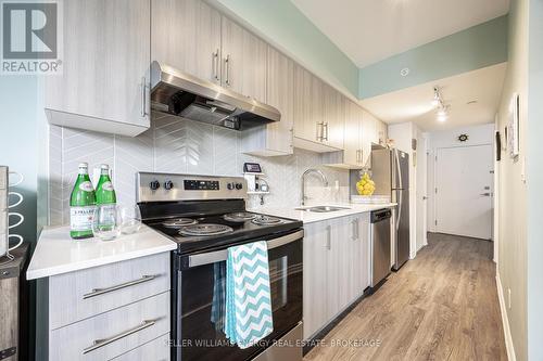 311 - 1 Falaise Road, Toronto (West Hill), ON - Indoor Photo Showing Kitchen With Stainless Steel Kitchen