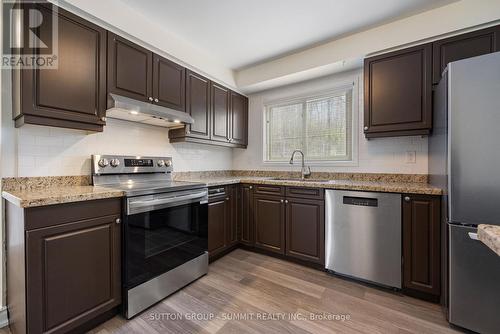 28 Storey Drive, Halton Hills (Acton), ON - Indoor Photo Showing Kitchen