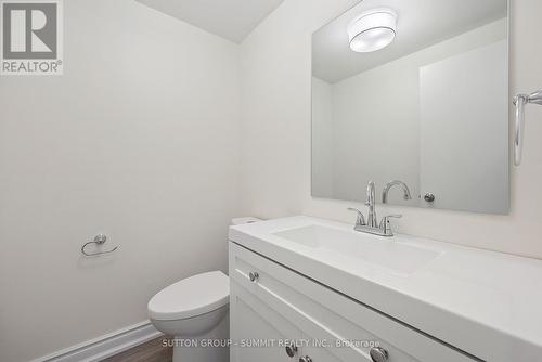 28 Storey Drive, Halton Hills (Acton), ON - Indoor Photo Showing Bathroom