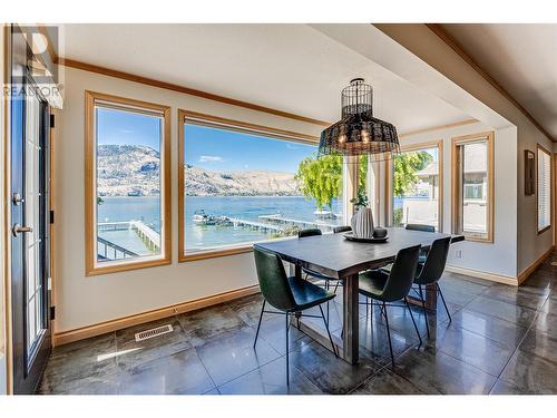 8349 Okanagan Landing Road, Vernon, BC - Indoor Photo Showing Dining Room