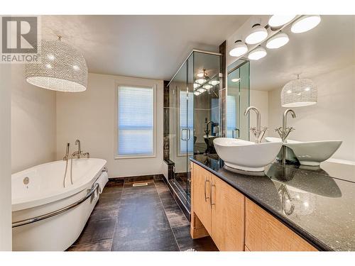 8349 Okanagan Landing Road, Vernon, BC - Indoor Photo Showing Bathroom