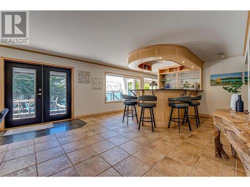 8349 Okanagan Landing Road, Vernon, BC - Indoor