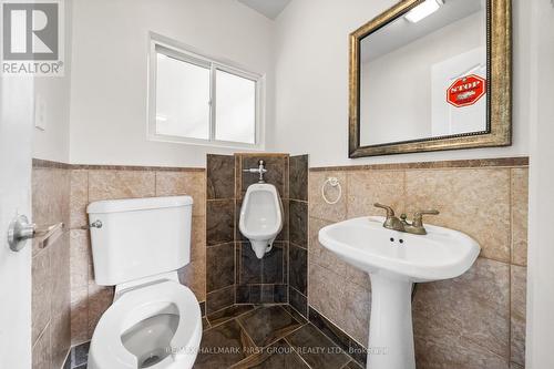 1652 Taunton Road, Clarington, ON - Indoor Photo Showing Bathroom