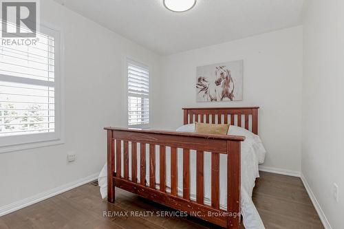 12 Benmore Crescent, Brampton (Vales Of Castlemore), ON - Indoor Photo Showing Bedroom