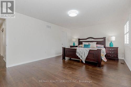 12 Benmore Crescent, Brampton (Vales Of Castlemore), ON - Indoor Photo Showing Bedroom