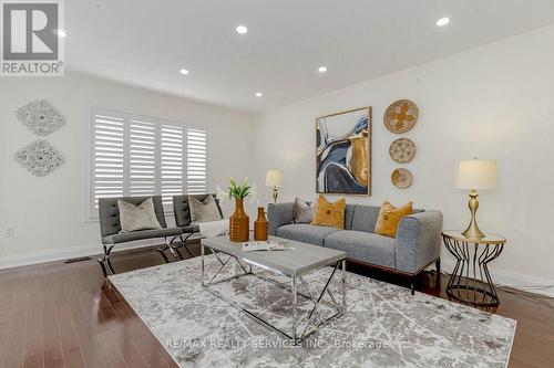 12 Benmore Crescent, Brampton (Vales Of Castlemore), ON - Indoor Photo Showing Living Room