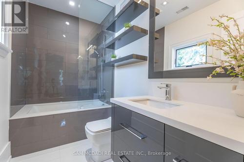 231 Wedgewood Drive, Oakville (Eastlake), ON - Indoor Photo Showing Bathroom