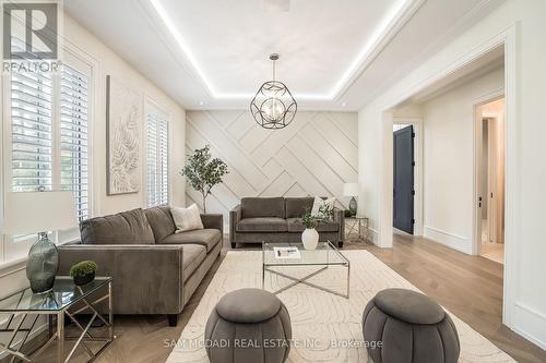 231 Wedgewood Drive, Oakville (Eastlake), ON - Indoor Photo Showing Living Room